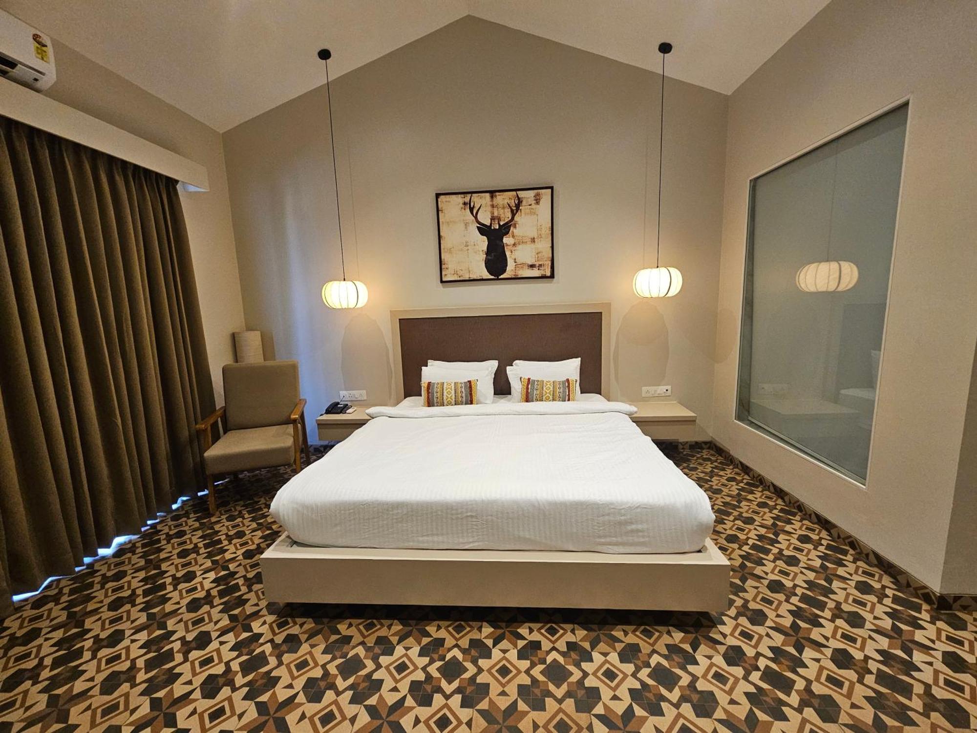 River Estates Luxury Resort & Spa Karjat Eksteriør bilde